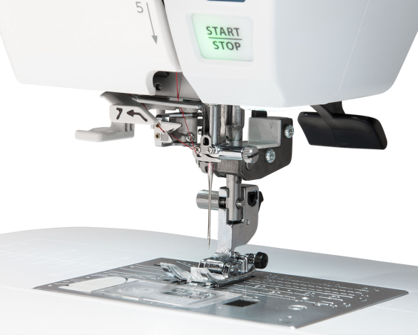 JANOME SKYLINE S6 Janome Skyline S6 фото №4