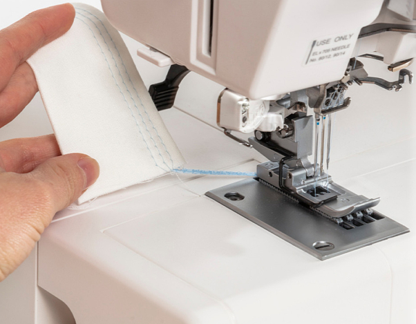 JANOME COVER PRO 3000 P COVERPRO 3000 PROFESSIONAL фото №4