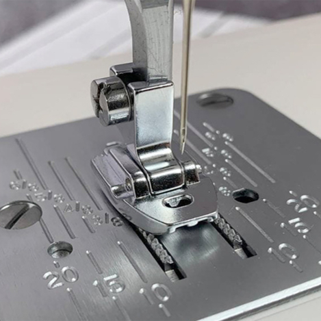 Лапка для потайної блискавки з лапкотримачем Janome/Family 941515000 фото №2
