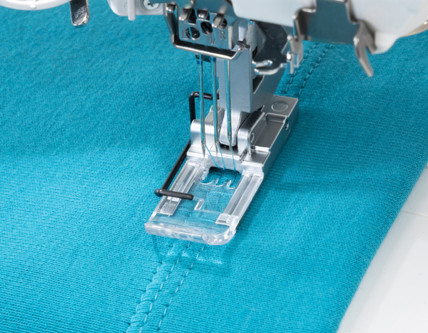 JANOME COVER PRO 3000 P COVERPRO 3000 PROFESSIONAL фото №3