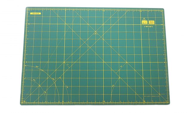 Коврик для раскройных ножей с шкалой см/дюймы (30x45см) 611386 фото №2