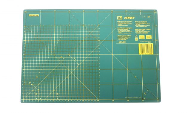 Коврик для раскройных ножей с шкалой см/дюймы (30x45см) 611386 фото №1