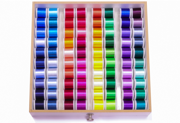 Набір вишивальних ниток Madeira Rayon (200 m) в скриньці 8180 W фото №3