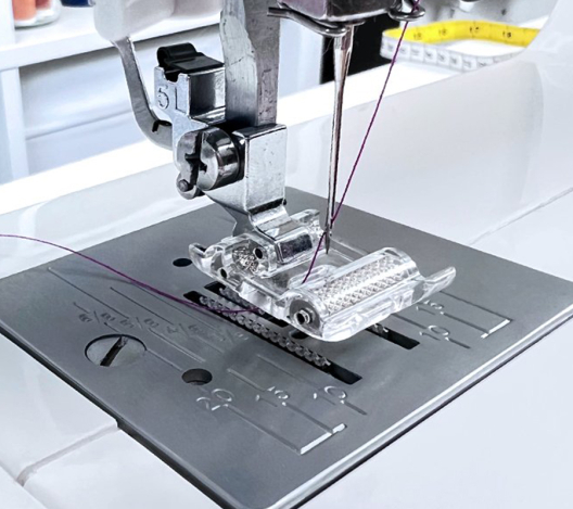 Лапка роликова (прозора) Janome/Family 940330000 фото №3