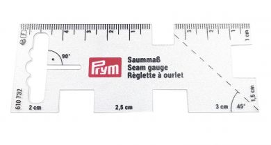 Лінійки, сантиметри, набори