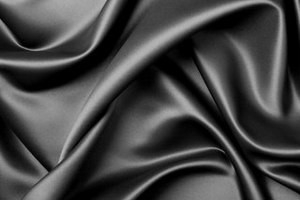 Плюси і мінуси шовку