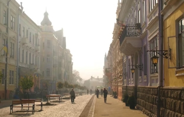 Де вигідно купити швейну машинку в Чернівцях